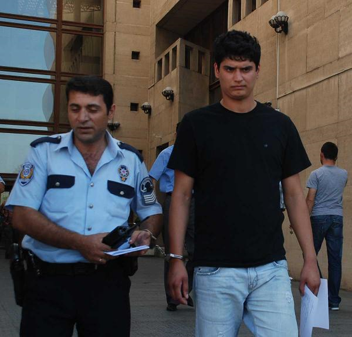 Sahte Kredi Kartıyla Alışveriş Yaptığı Mağazaya Tekrar Gelince Yakalandı