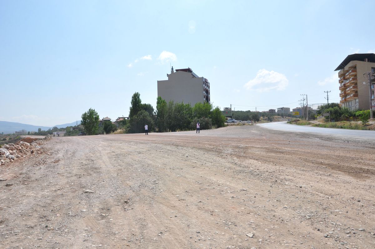 Somalılar Kamyon Trafiğinden Kurtuluyor