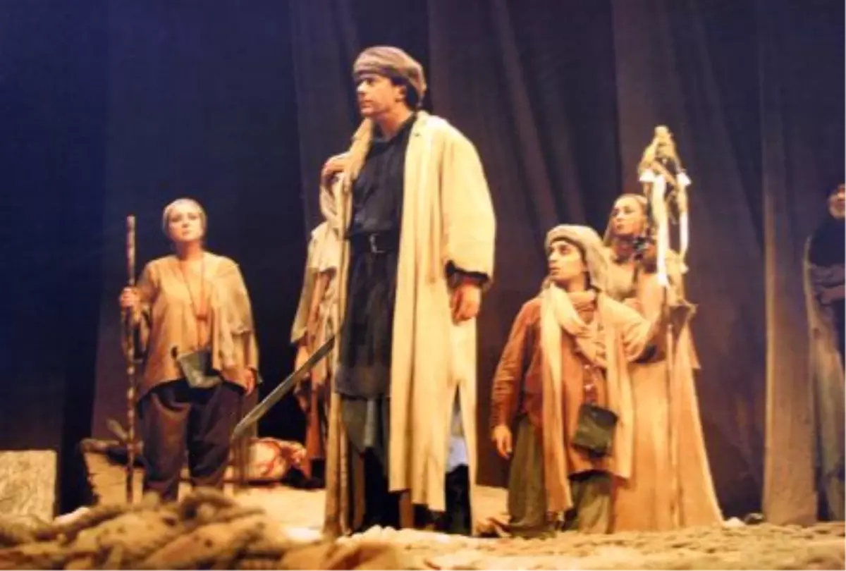 Tiyatromuzun Usta Yazarı Güngör Dilmen\'i Yitirdik