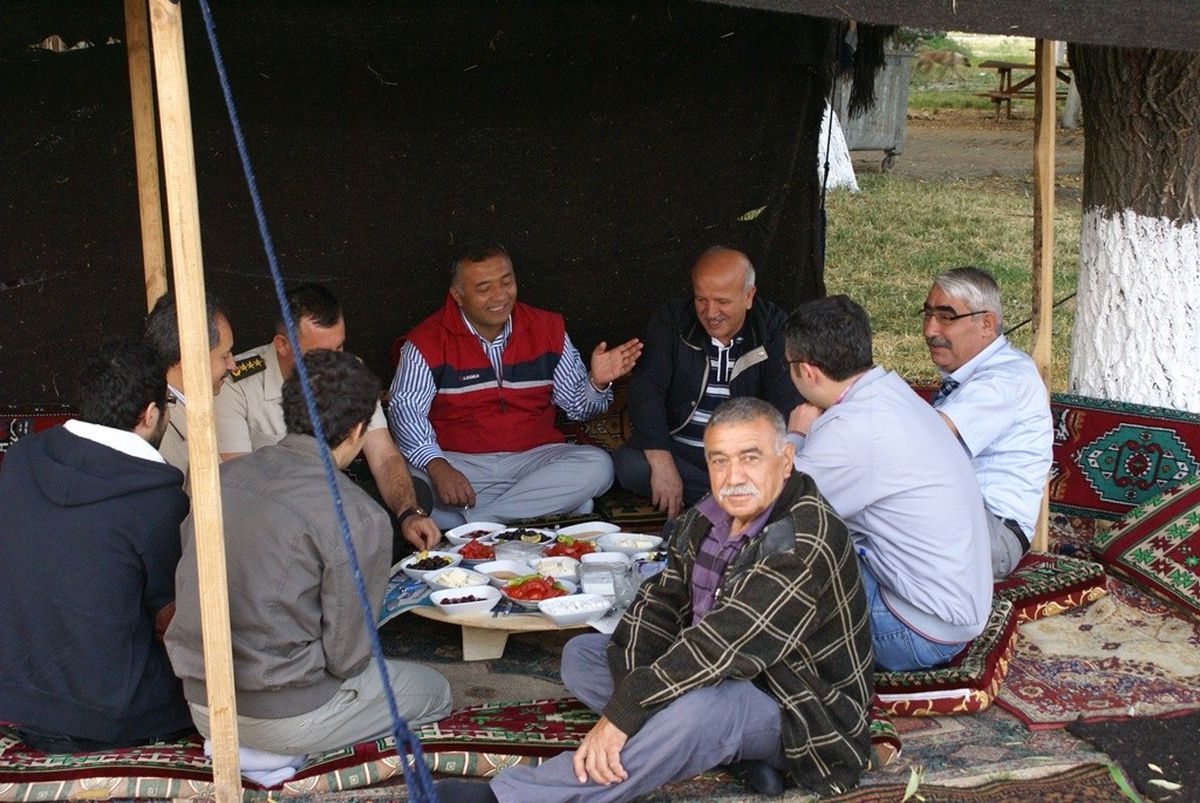 Yörük Çadırında Kahvaltı