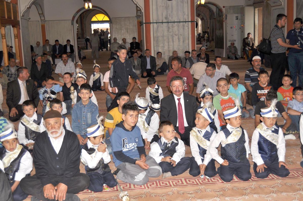 Yozgat\'ta Sünnet Olan 150 Çocuk Şehir Turu Attı