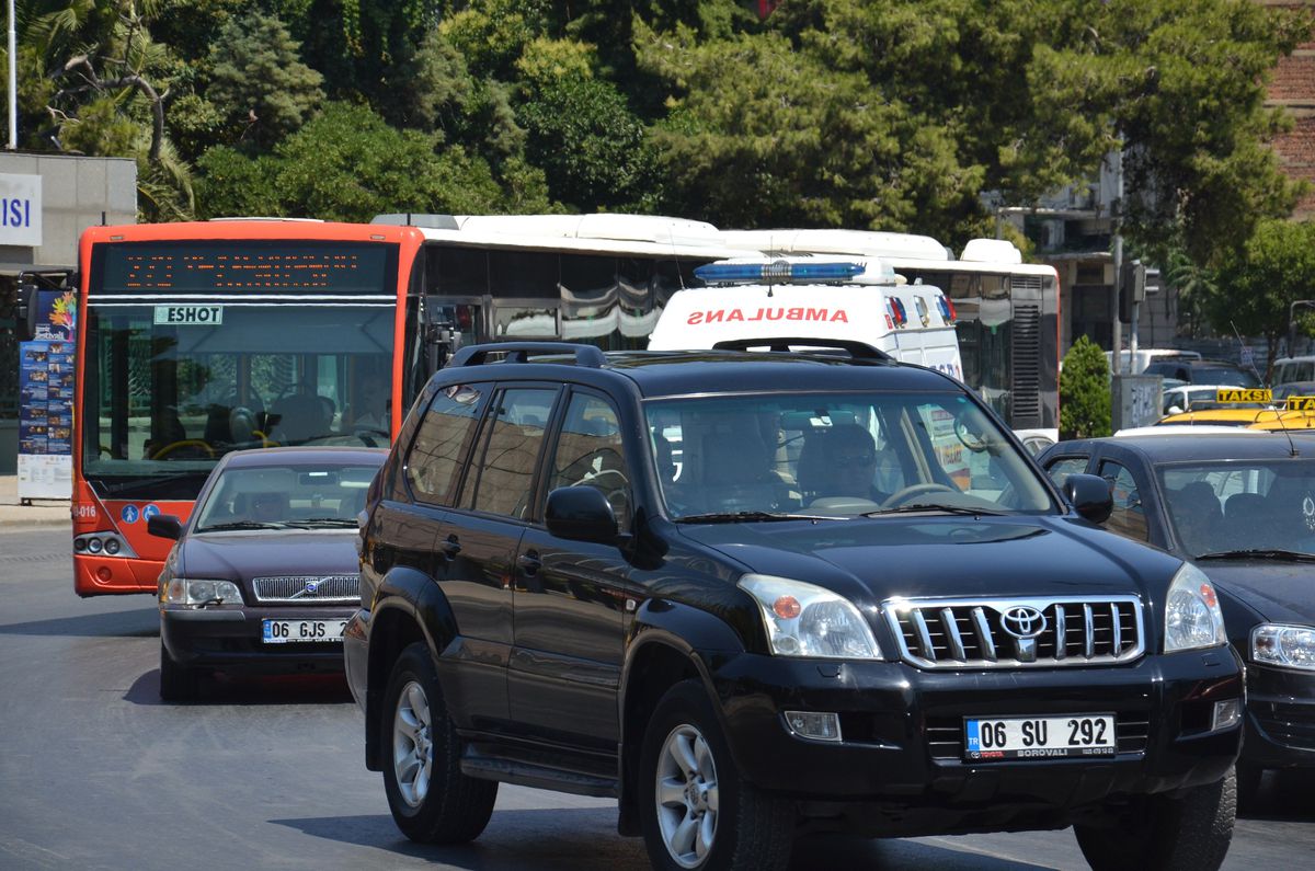 Ambulans Sürüclerinin Yol Sıkıntısı