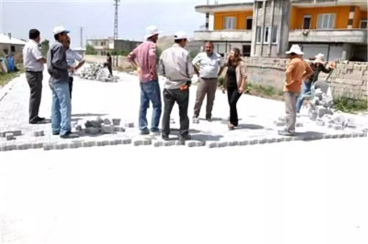 Başkan Ergüneş Çalışmaları Denetleri