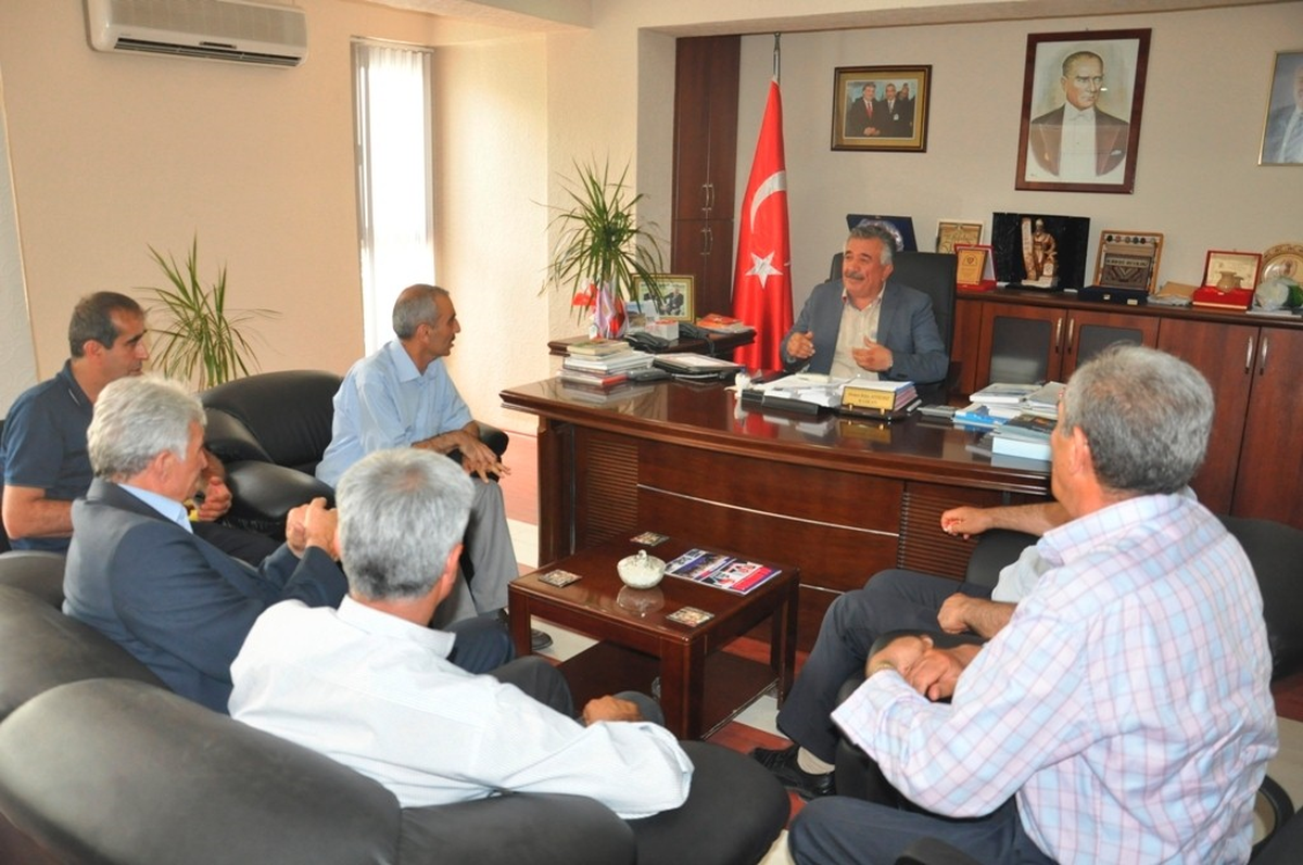 Başkan Sadak\'tan Rıfat Ayyıldız\'a Geçmiş Olsun Ziyareti