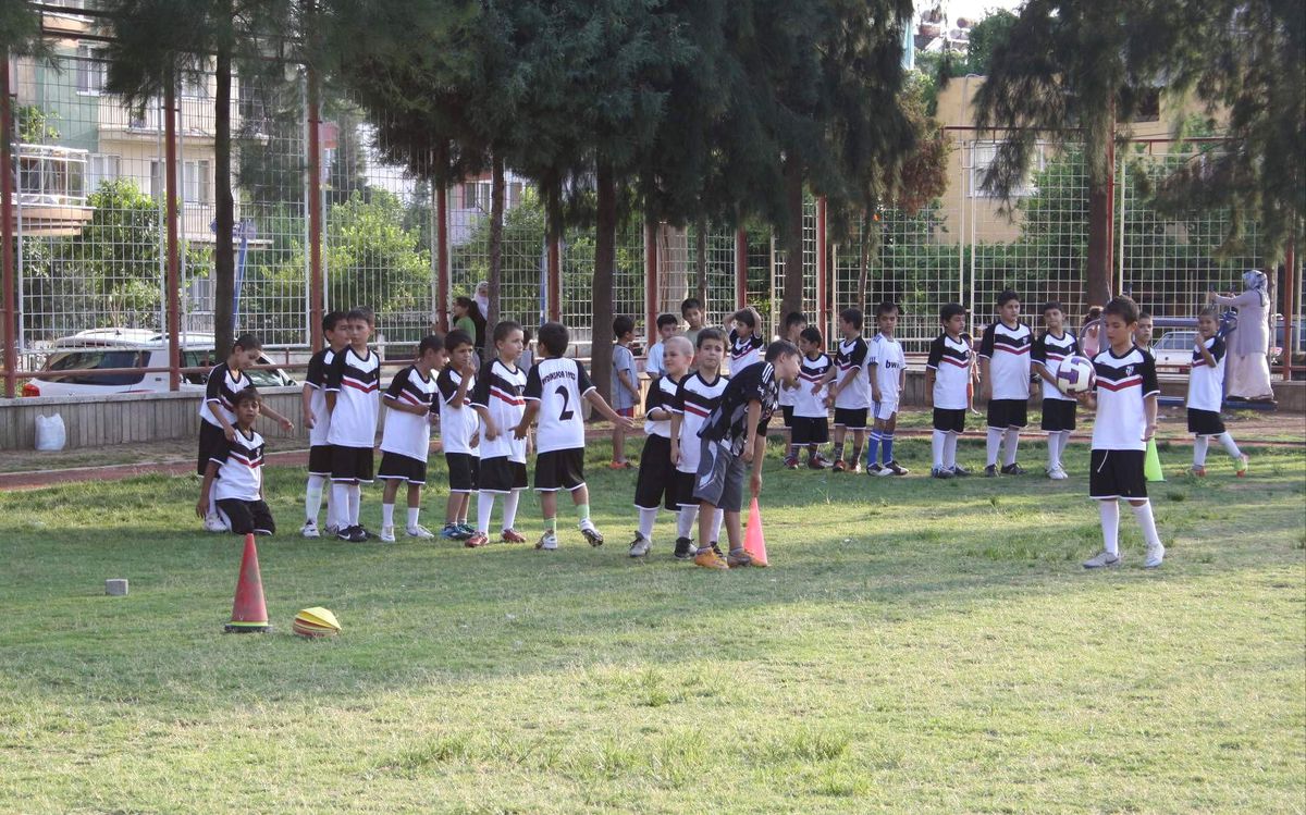 Çocuklardan Başkan Amcalarına İlgi