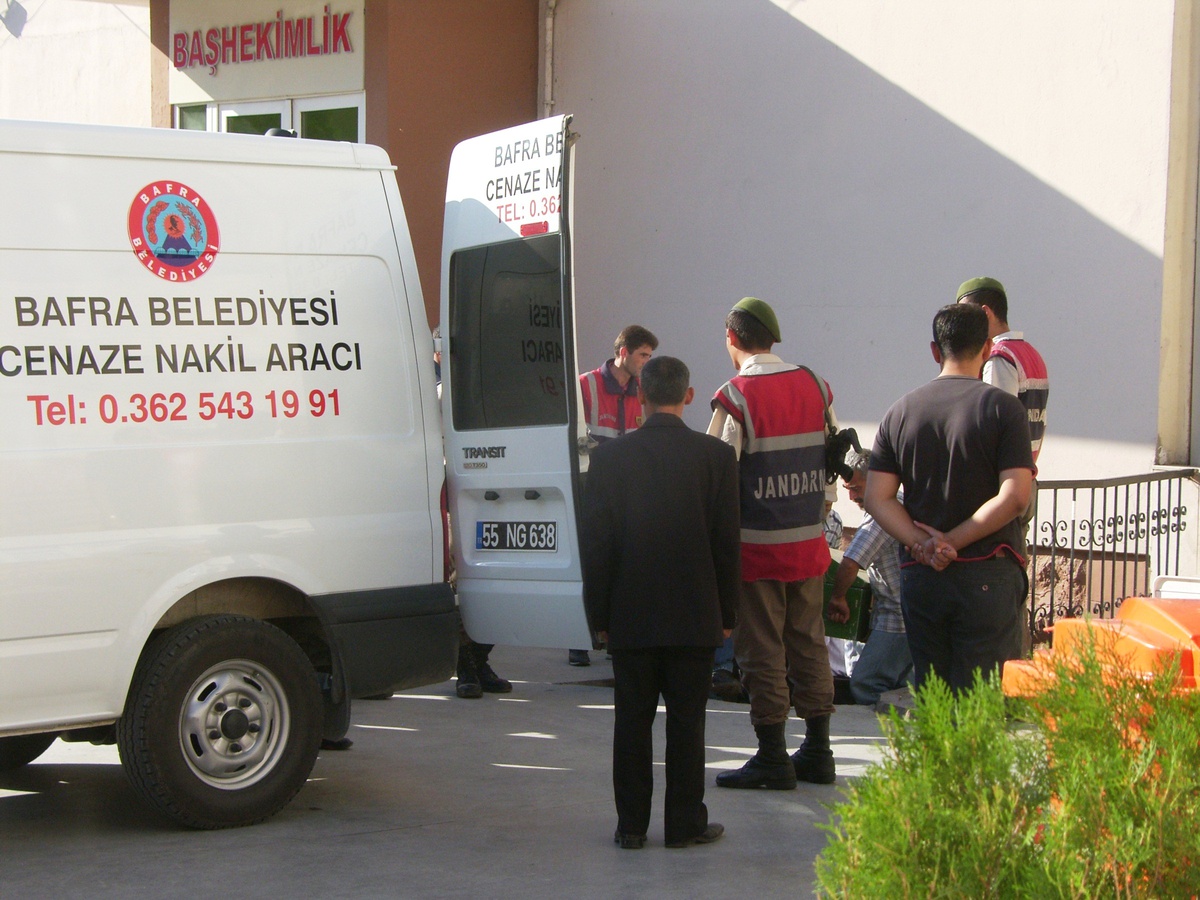 Elektrik Direğine Çıkan Şahıs Hayatını Kaybetti