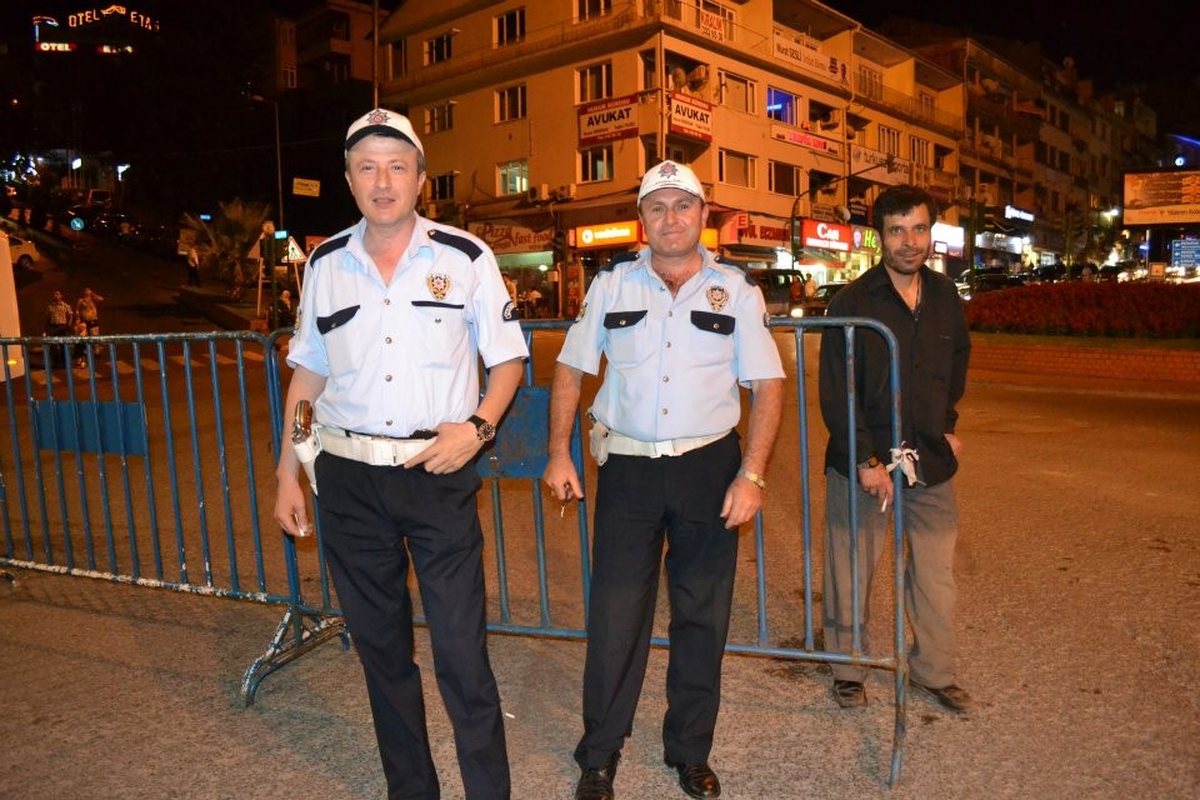 Emniyet Festivalde Kuş Uçurtmadı