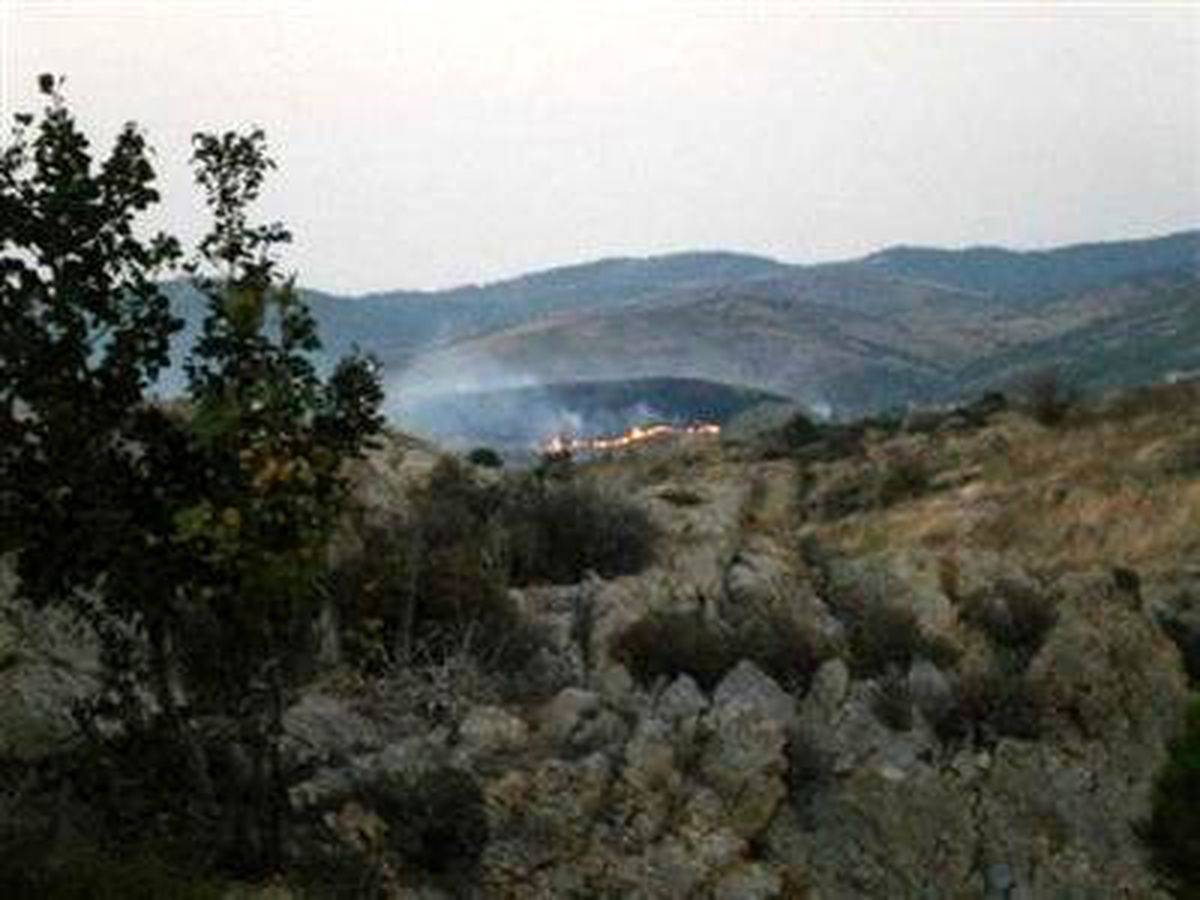 Foça\'da 3 Hektar Makilik Alan Yandı