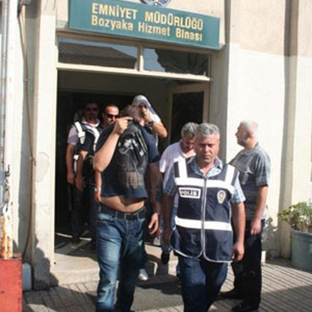 Fuhuş Şebekesinin Operasyona Karşı Şifresi \'Bu Gece Yağmur Yağabilir\' (2)
