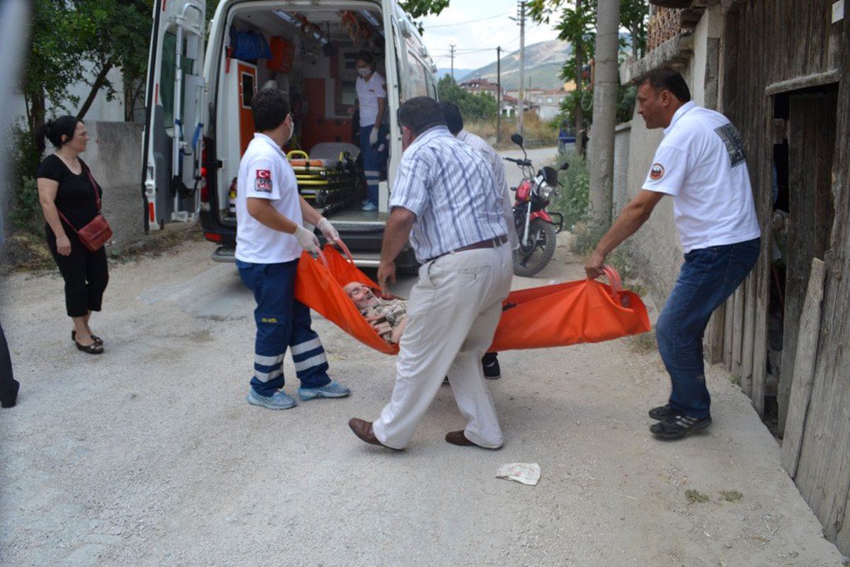 Karıncalar Yerken Buldular