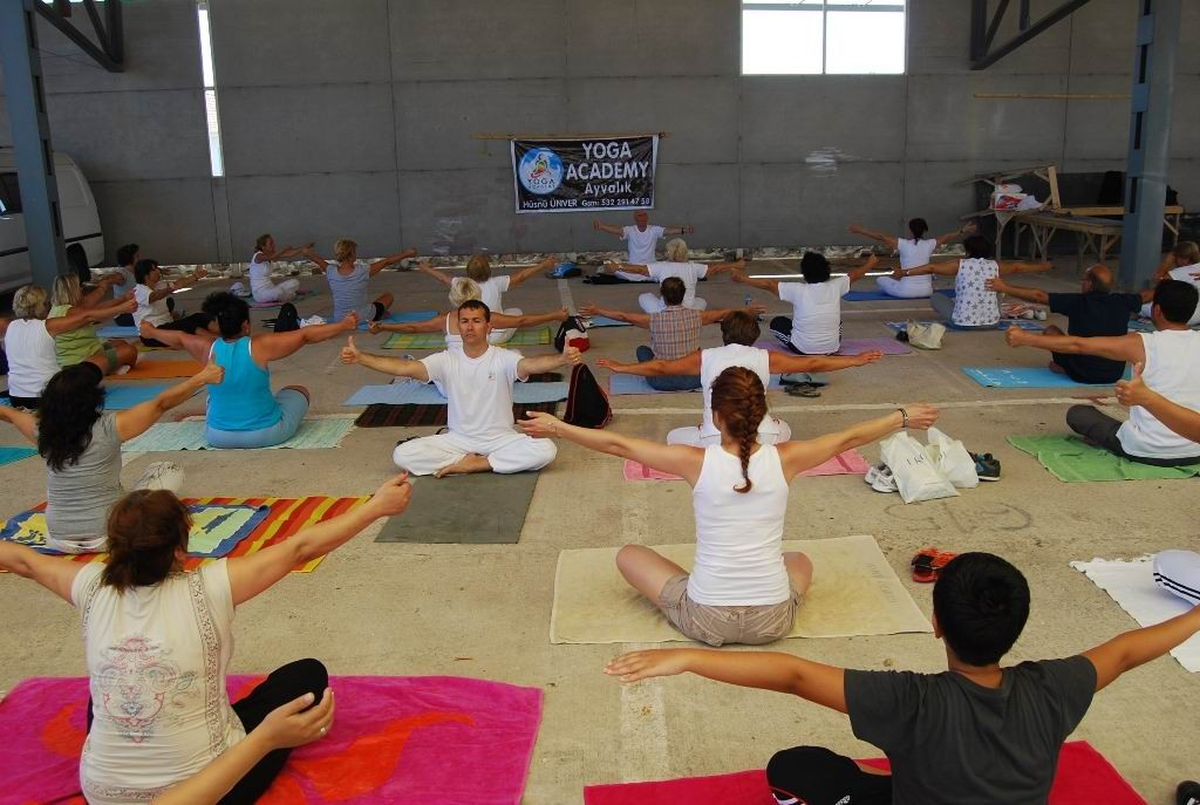 Küçükköy Belediyesi\'nden Ücretsiz Yoga Kursu