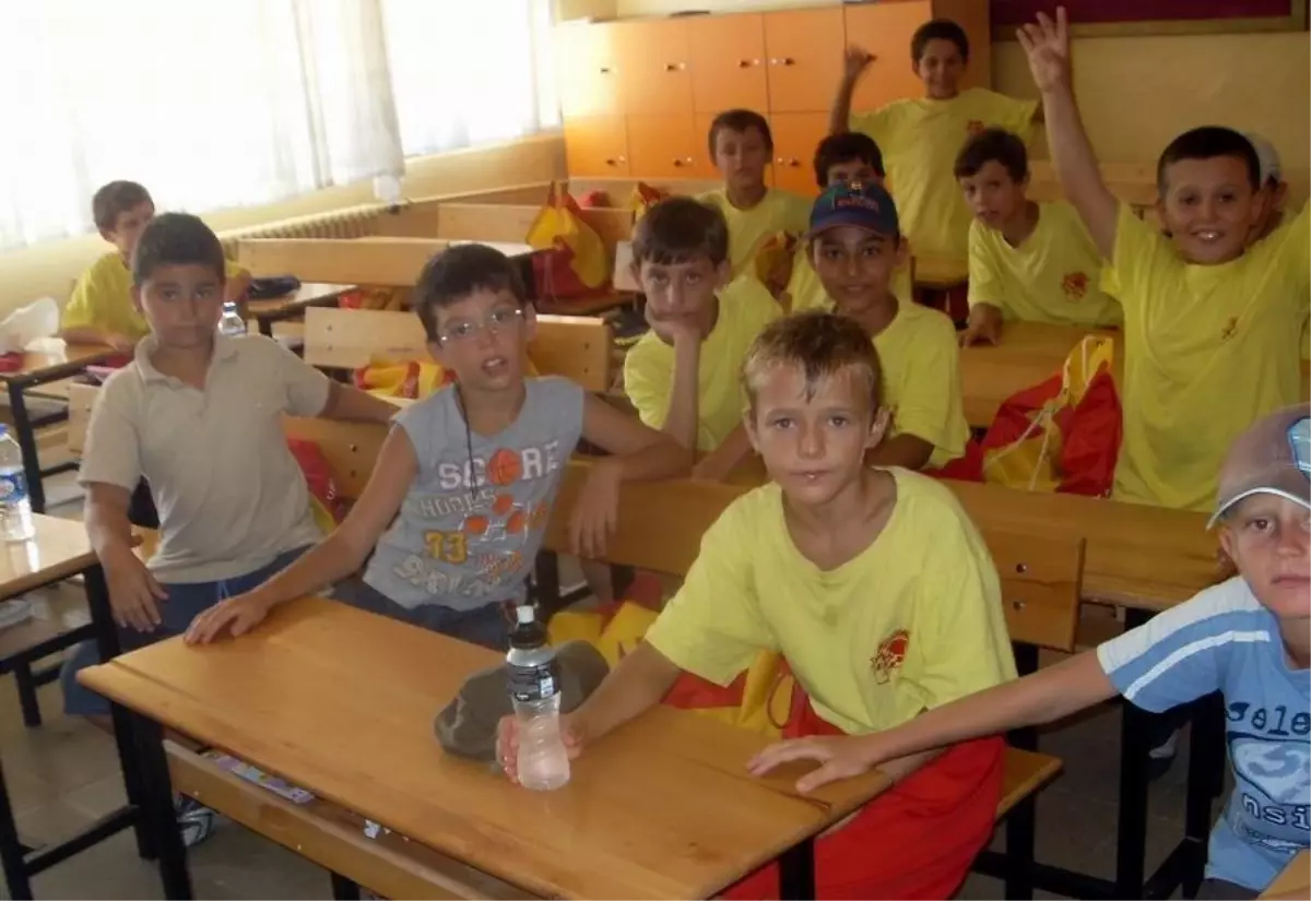 Küçükköy-Sarımsaklıda Yaz Okuluna Büyük İlgi