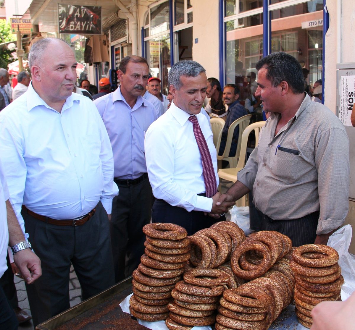 Milletvekili Yurttaş, Alaşehir\'de Hasret Giderdi