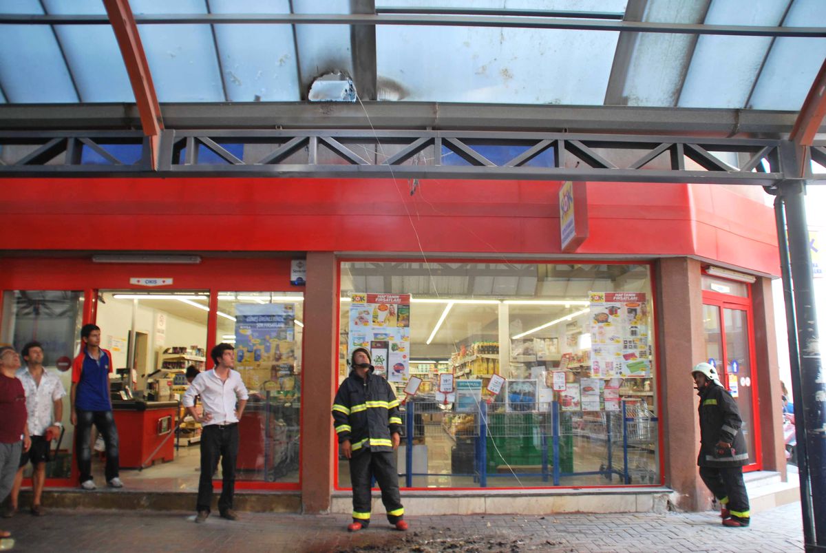 Sigara İzmariti Yangına Neden Oldu