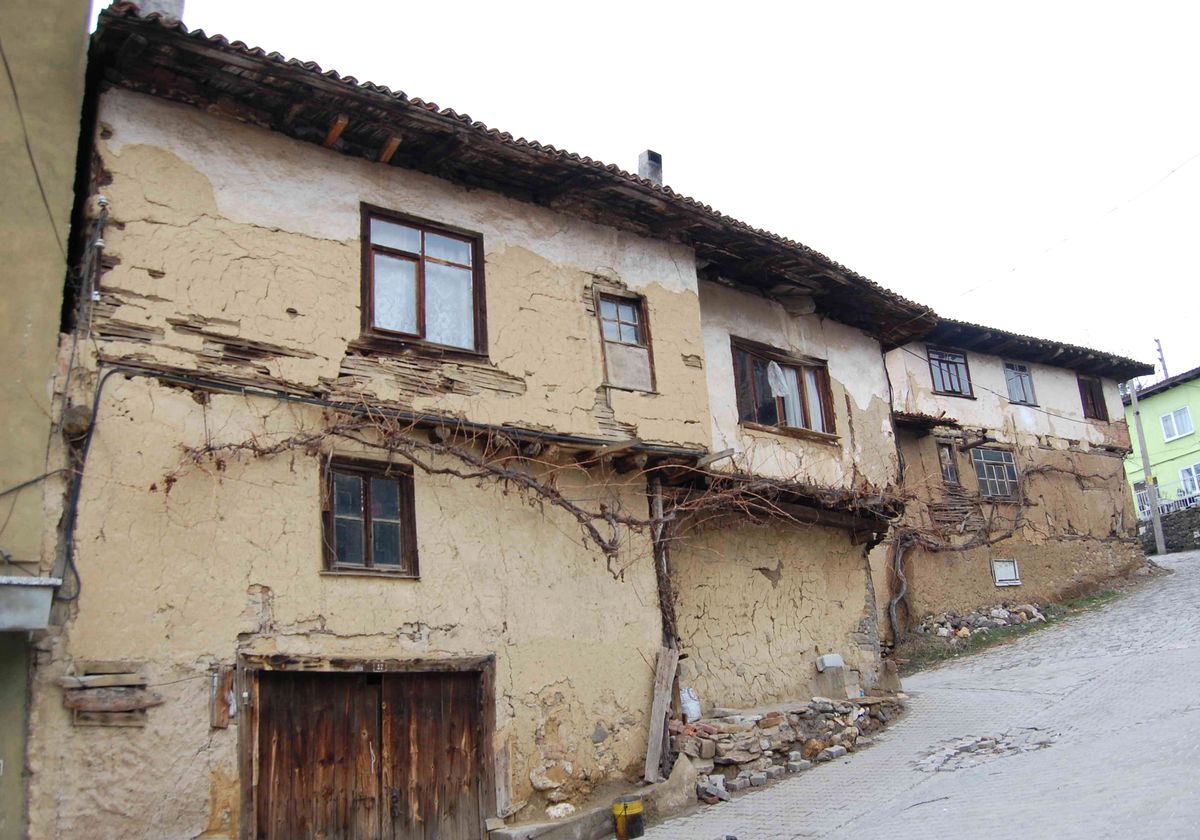 Simav\'da Yanlışlıktan Dönülmesi 124 Bina Sahibini Sevindirdi