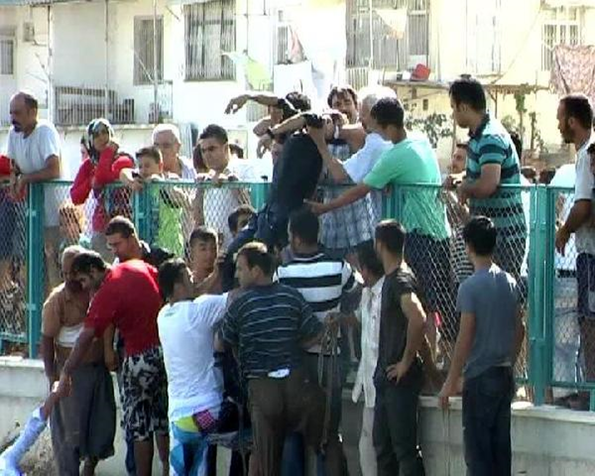 Sulama Kanalına Düşen Çocuk ile Kurtarmaya Çalışan 2 Kişi Kayboldu (2)