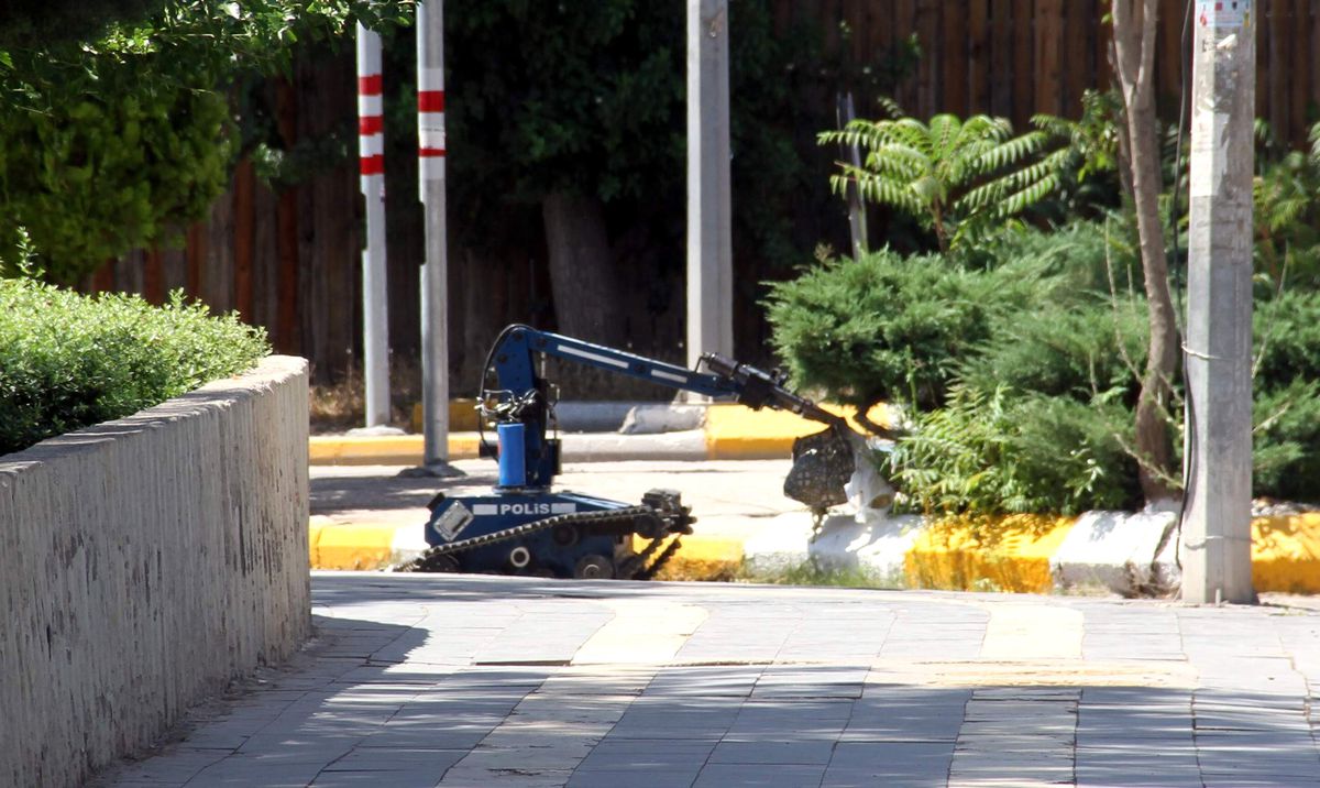 7. Kolorduda Şüpheli Paket Paniği