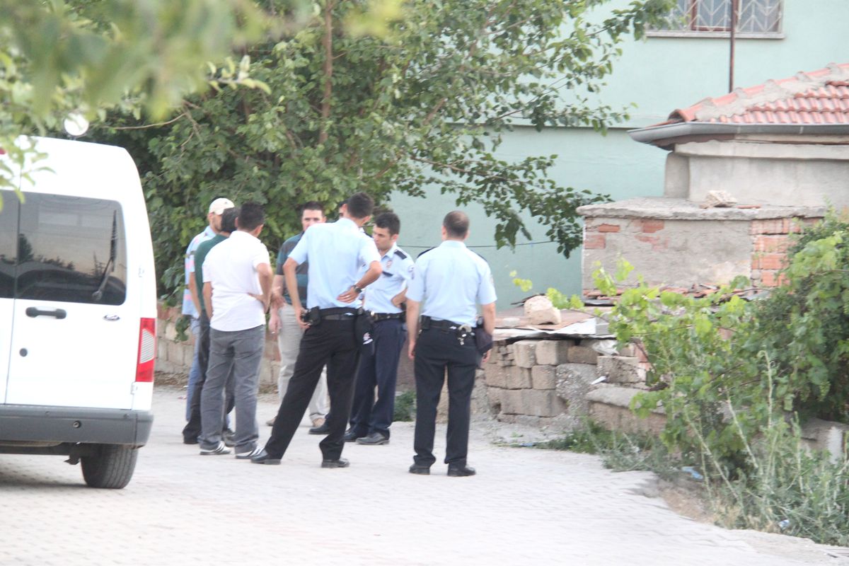 Ailesini Öldüren Şahıs, Ölü Bulundu