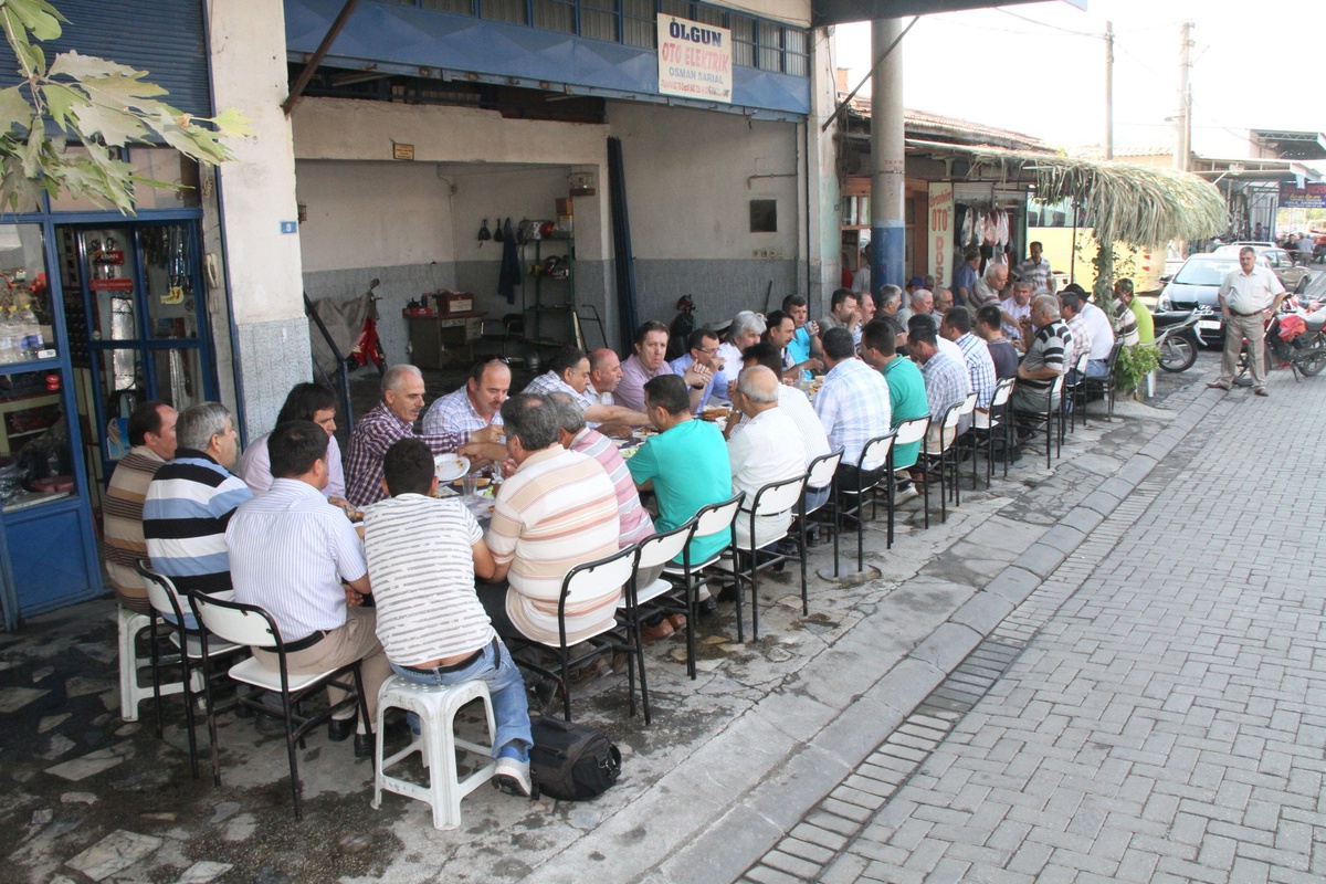 AK Parti Manisa Milletvekili Aydemir\'in Akhisar Programı