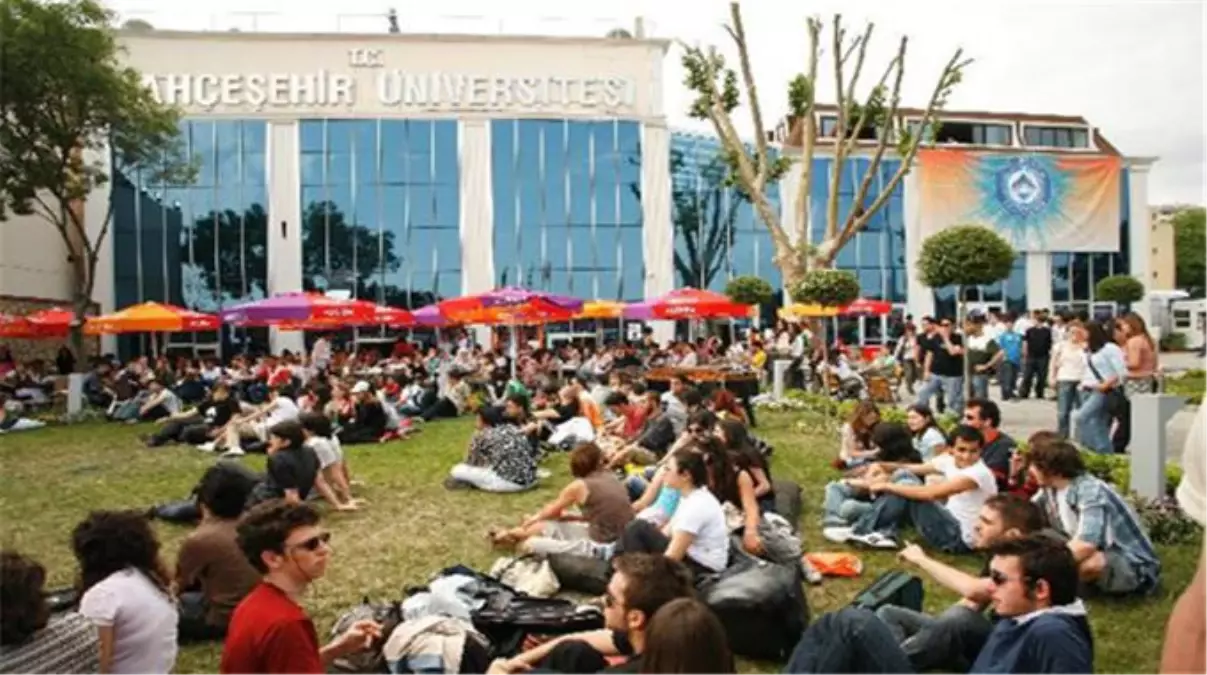 Almanya\'da İlk Türk Üniversitesi Açıldı