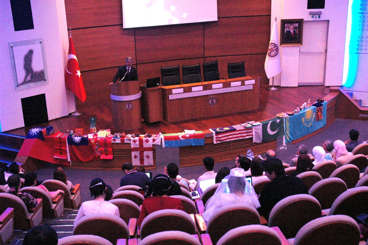 Atatürk Üniversitesi\'nde "Uluslar Arası Gün" Etkinliği