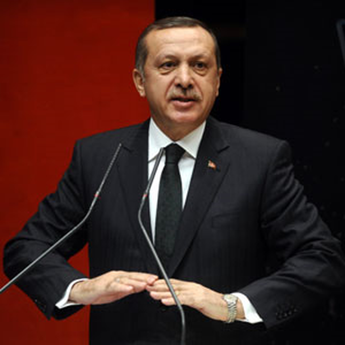 Başbakan\'dan Tutuklu Vekillere Kötü Haber