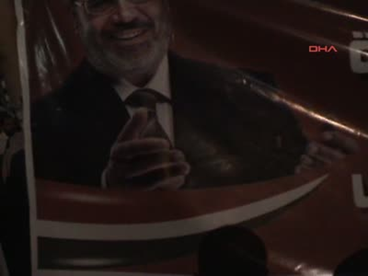 Binlerce Kişi Tahrir Meydanı\'nda