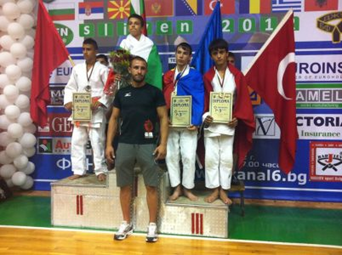 Emre Balkanlardan Bronz Getirdi