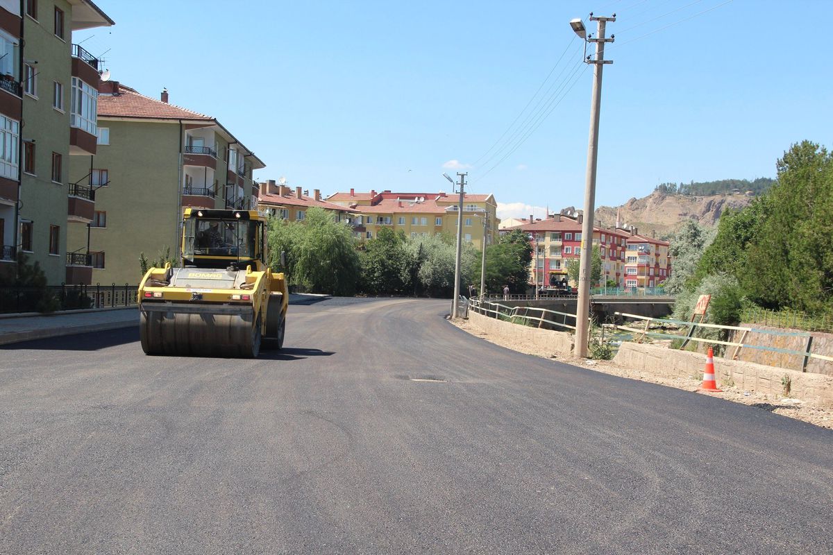 Çankırı Belediyesi\'nden 3 Bin 200 Ton Sıcak Asfalt