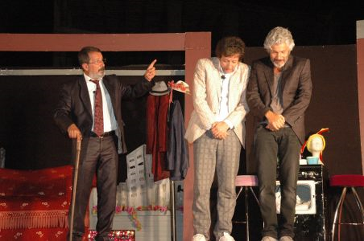 Erguvan Festivali Coşkuyla Devam Ediyor