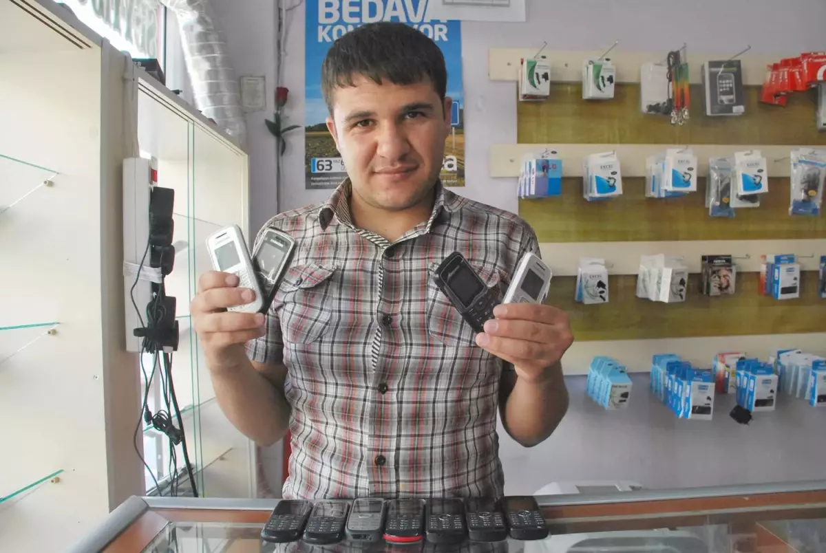 Ceylanpınar Eski Telefonlarına Yöneldi