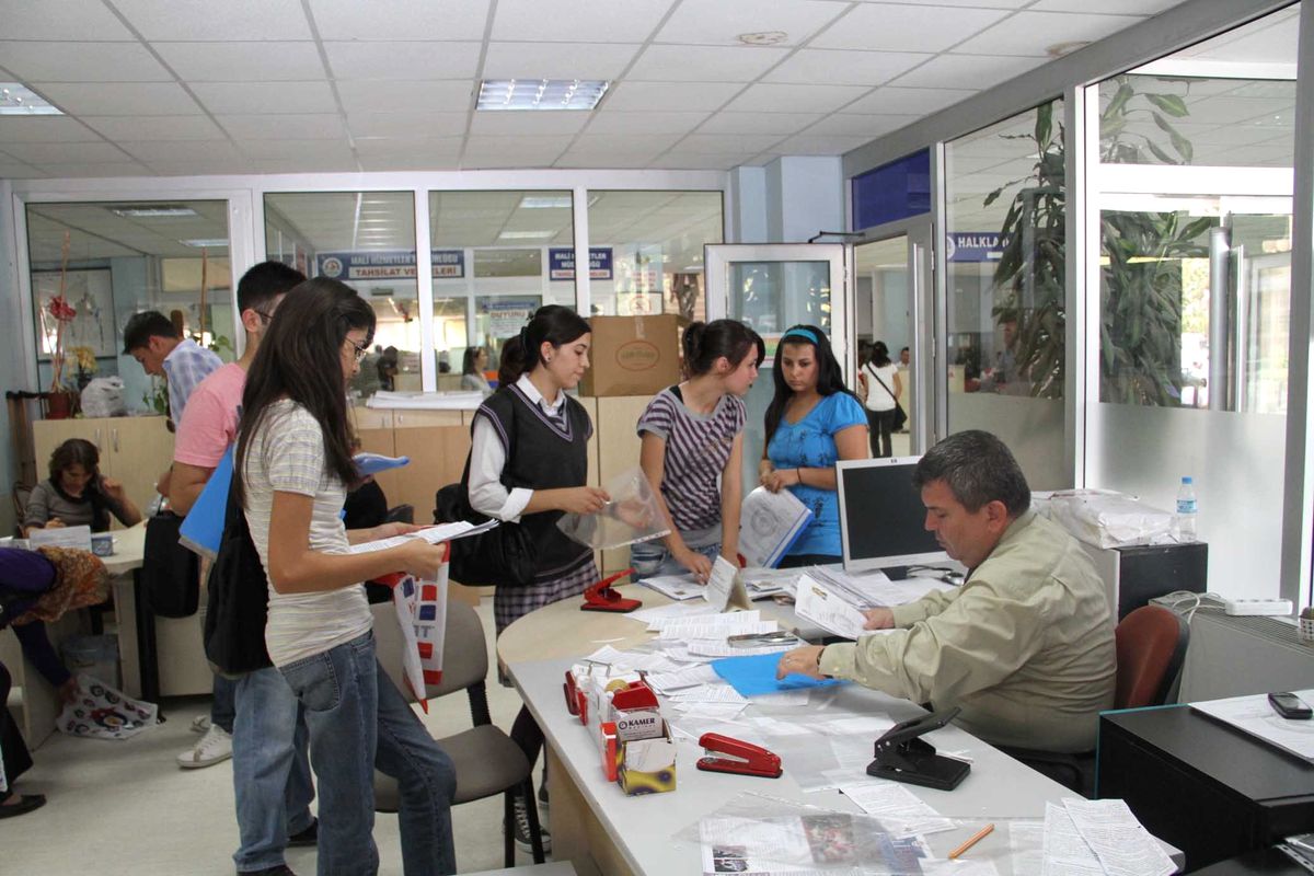 Denizli Belediyesi 2 Bin 500 Öğrenciye Burs Verecek