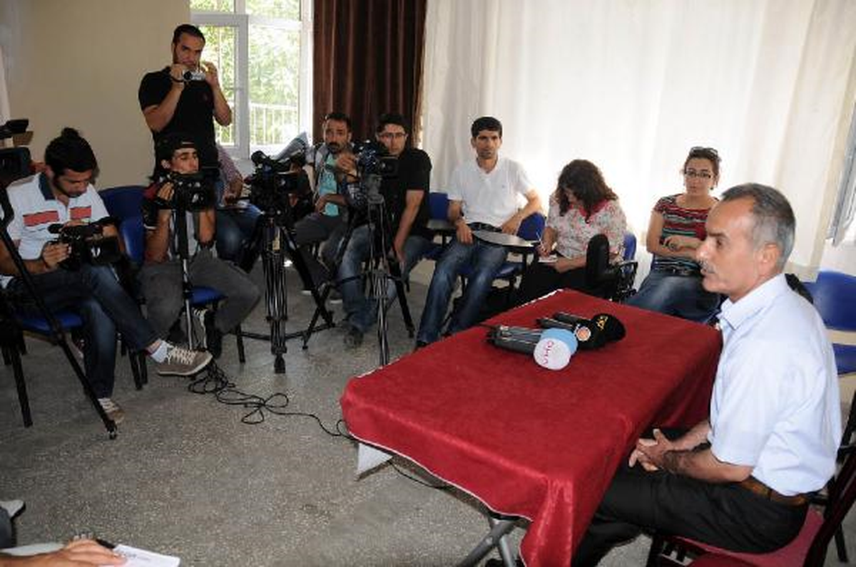 Diyarbakır\'da Dicle Fırat Diyalog Grubu\'ndan BDP\'ye Miting Tepkisi