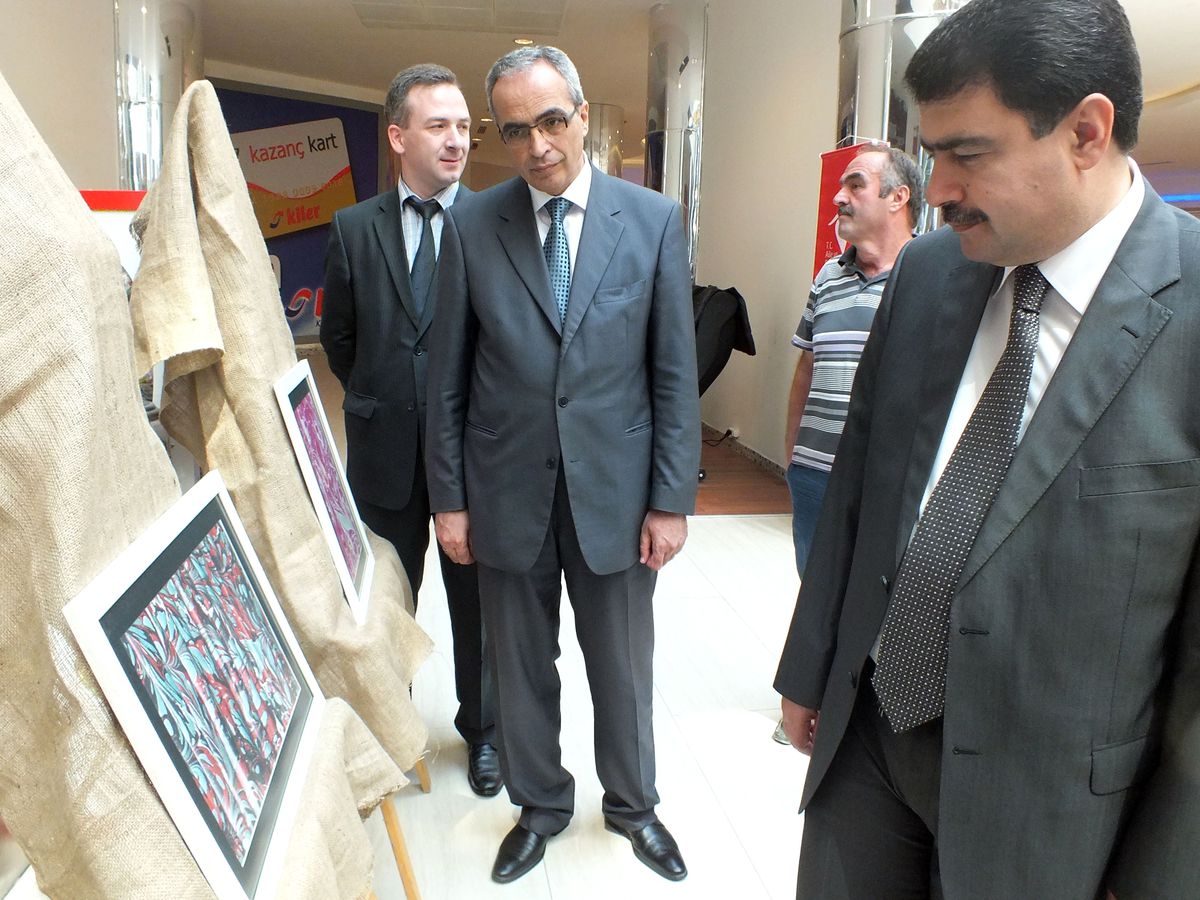 Düzce Hilmi Çilingir Huzur Evi\'nden Ebru Sergisi