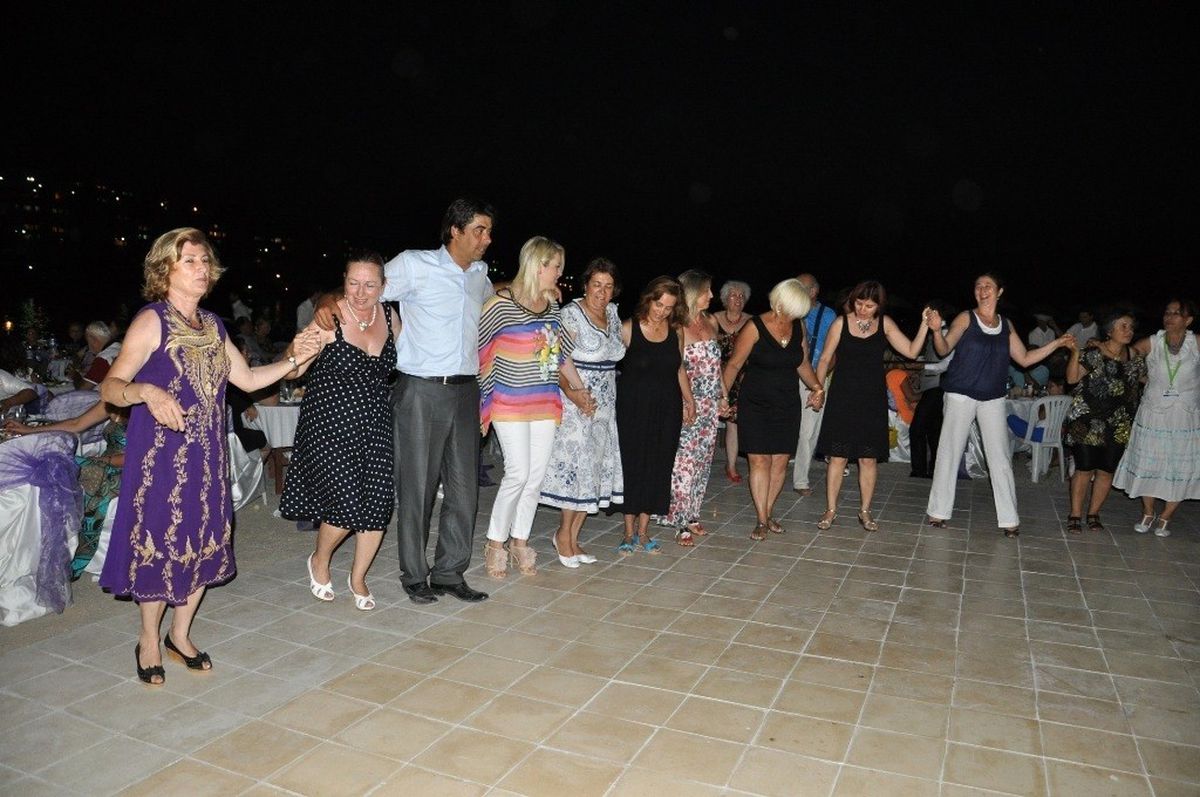 Foça\'da Türk-Yunan Gecesi