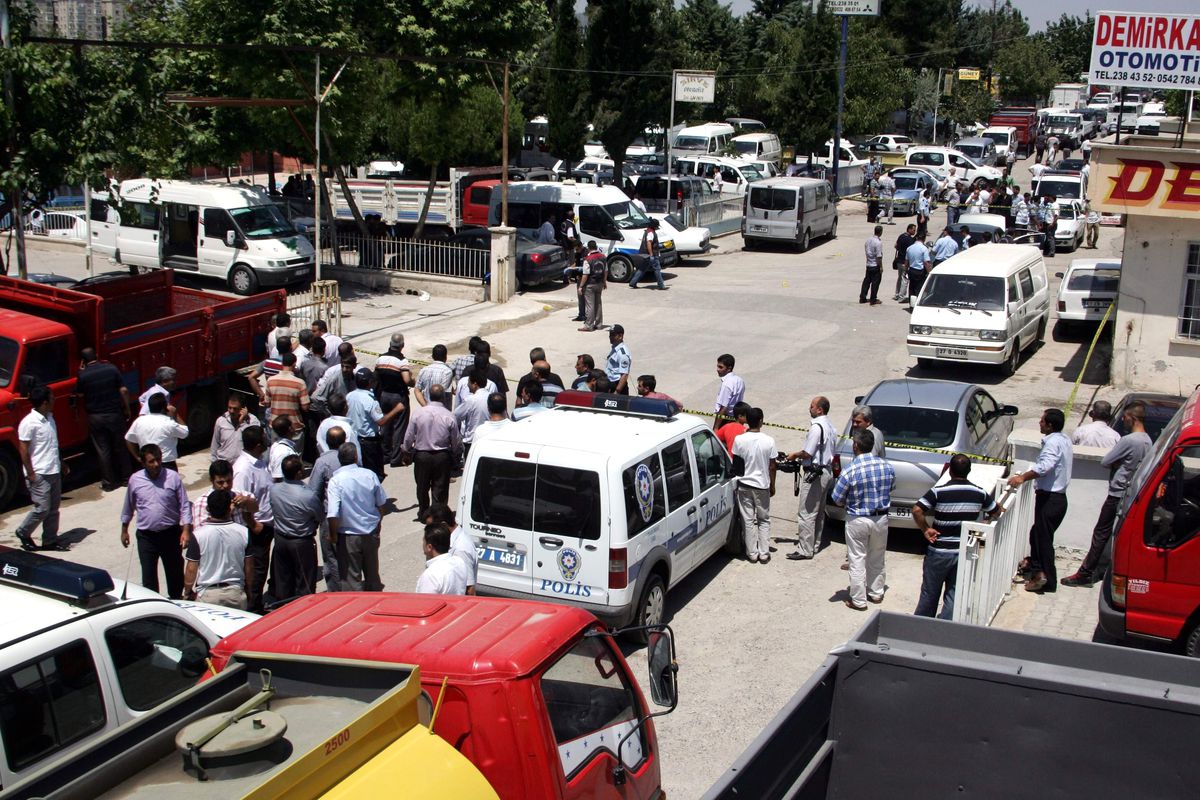 Silahlı Kavga: 2 Ölü, 3 Yaralı