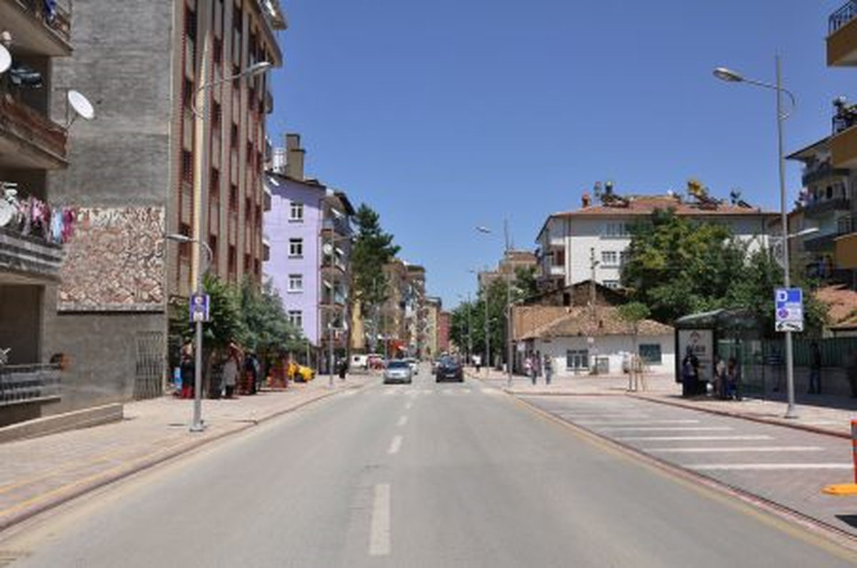 Hasanbey Caddesi Yeni Bir Görünüme Kavuştu
