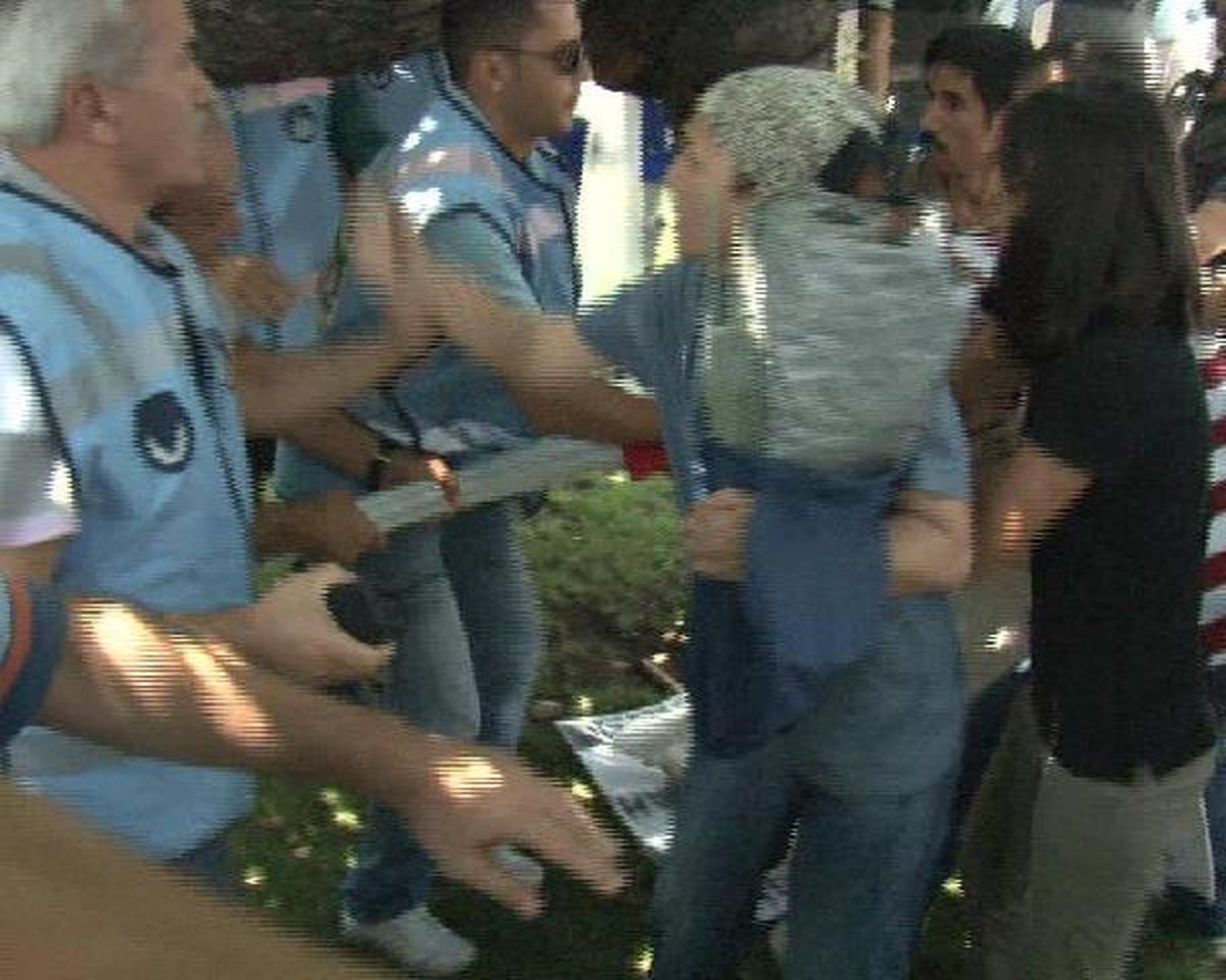 İbb Önünde İkinci Müdahale