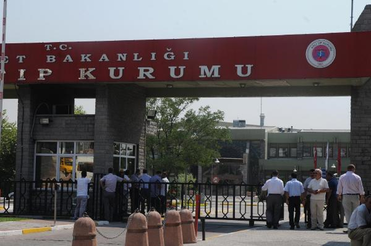İş Sanat Yönetmeni Soylu\'nun Cenazesi Alındı