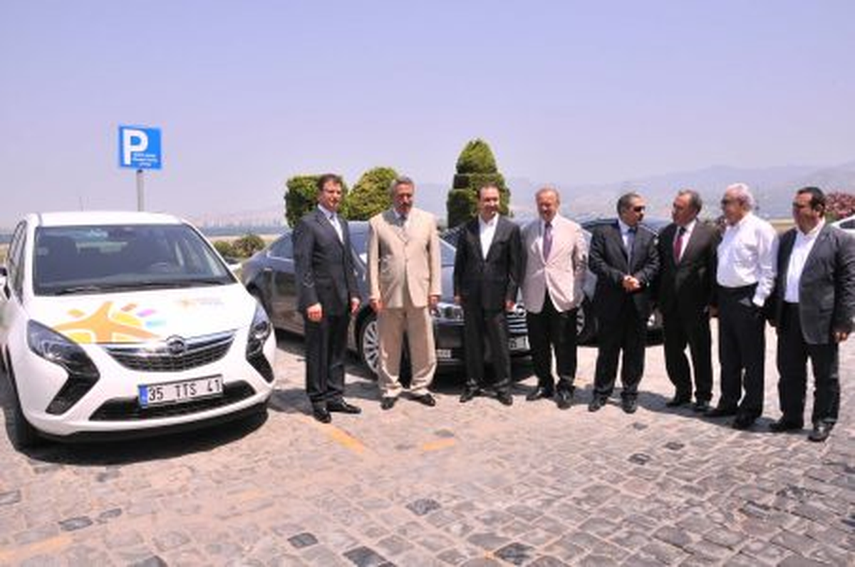 İzmir\'in EXPO 2020 Adaylığına Opel Desteği