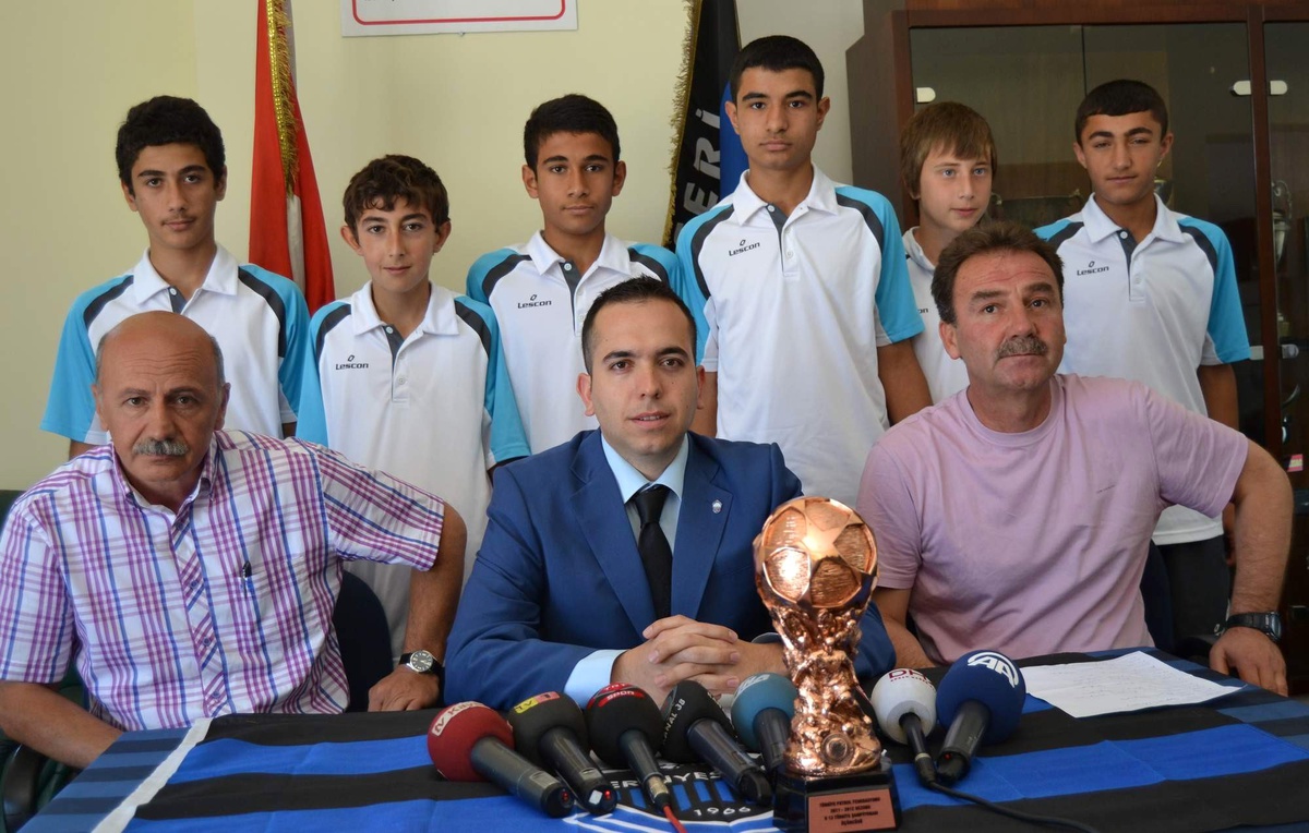 Kayseri Erciyesspor U13 Türkiye Finallerinden 3. Olarak Döndü