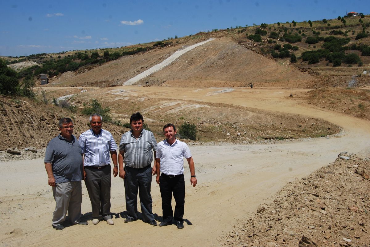 Kula Çelengöz Sulama Göleti\'nde İnceleme