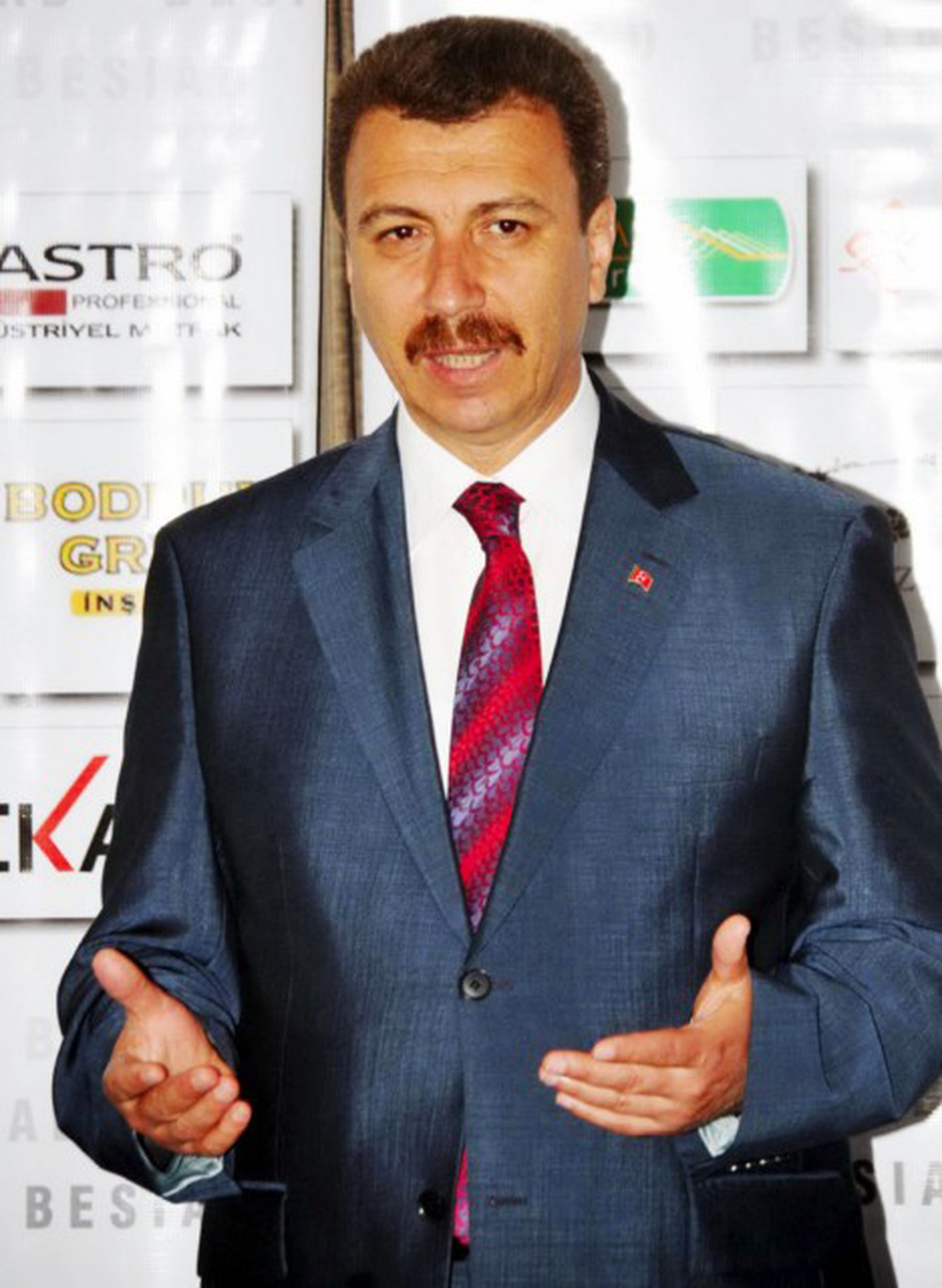 MHP Muğla Milletvekili Erdoğan Marmaris\'te Ziyaretlerde Bulundu
