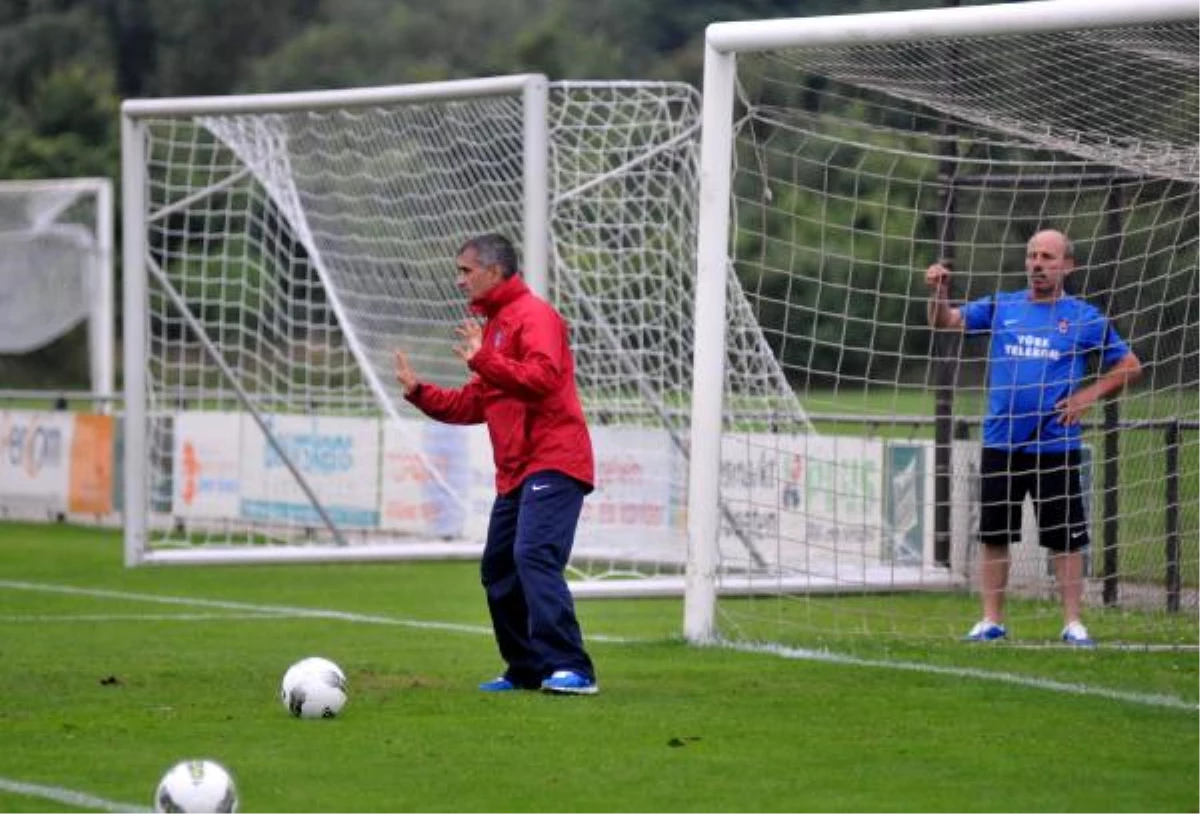 Trabzonspor Teknik Direktörü Güneş Golcüleri Çalıştırdı