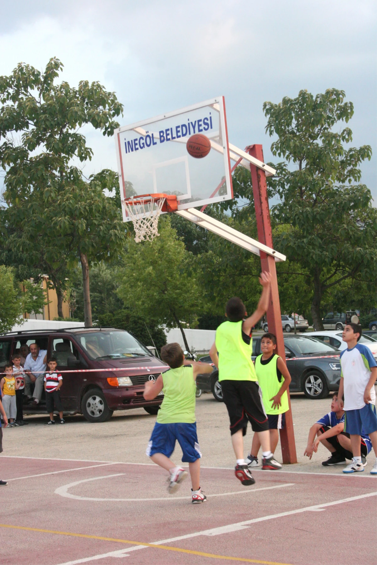 9. Refik Gür Sokak Basketbolu Turnuvası Start Aldı