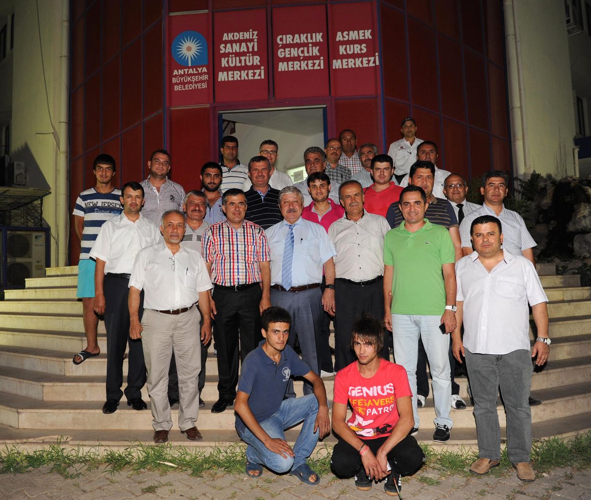 Akaydın, İşadamları ve Çıraklarla Yemekte Buluştu