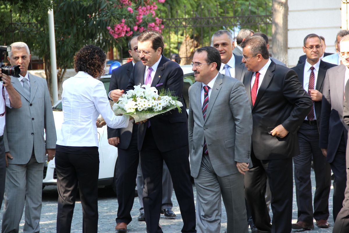 Bakan Ergin ve TOBB Başkanı Hisarcıklıoğlu Hatay\'da