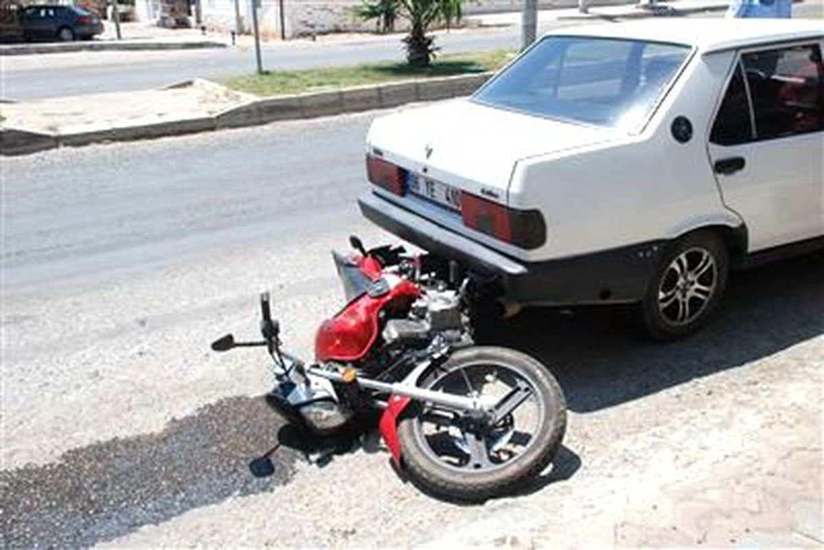 Motosiklet Sürücüsü Ölümden Döndü