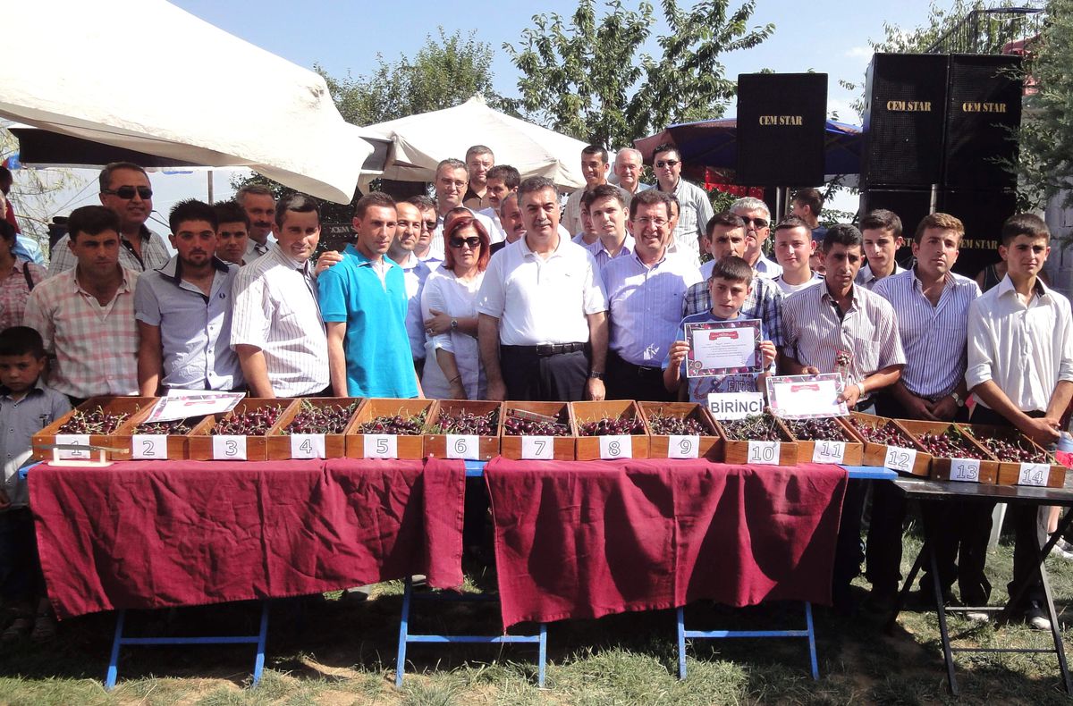 En İyi Kiraz Yetiştiricileri Ödüllendirildi