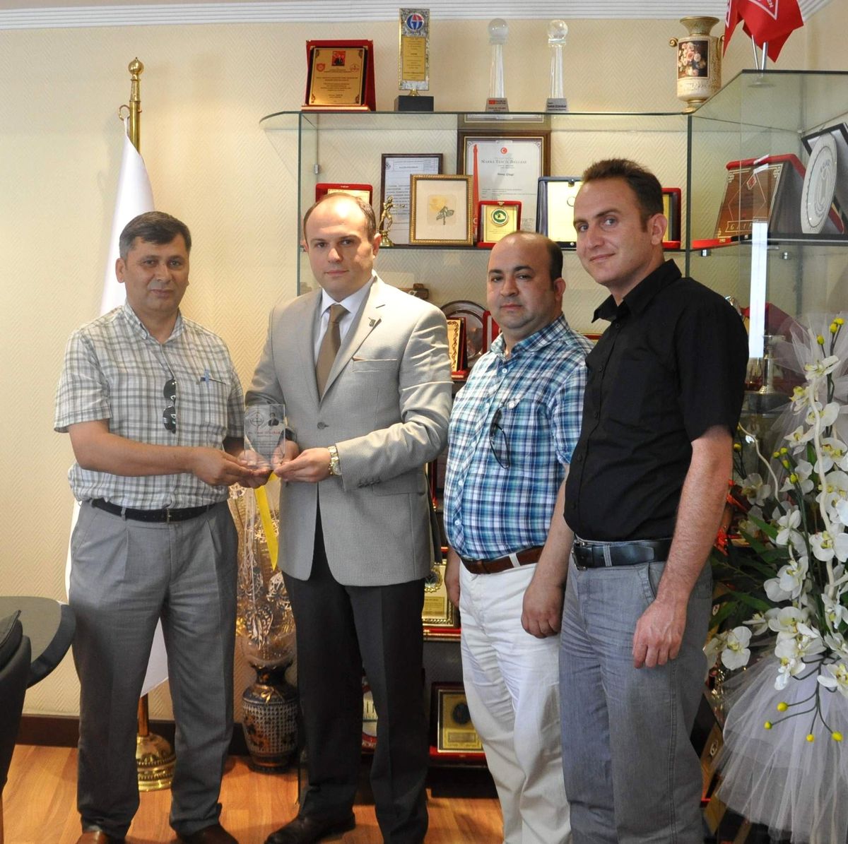 Gaziantep Genç İş Adamlarından Eğitime Destek